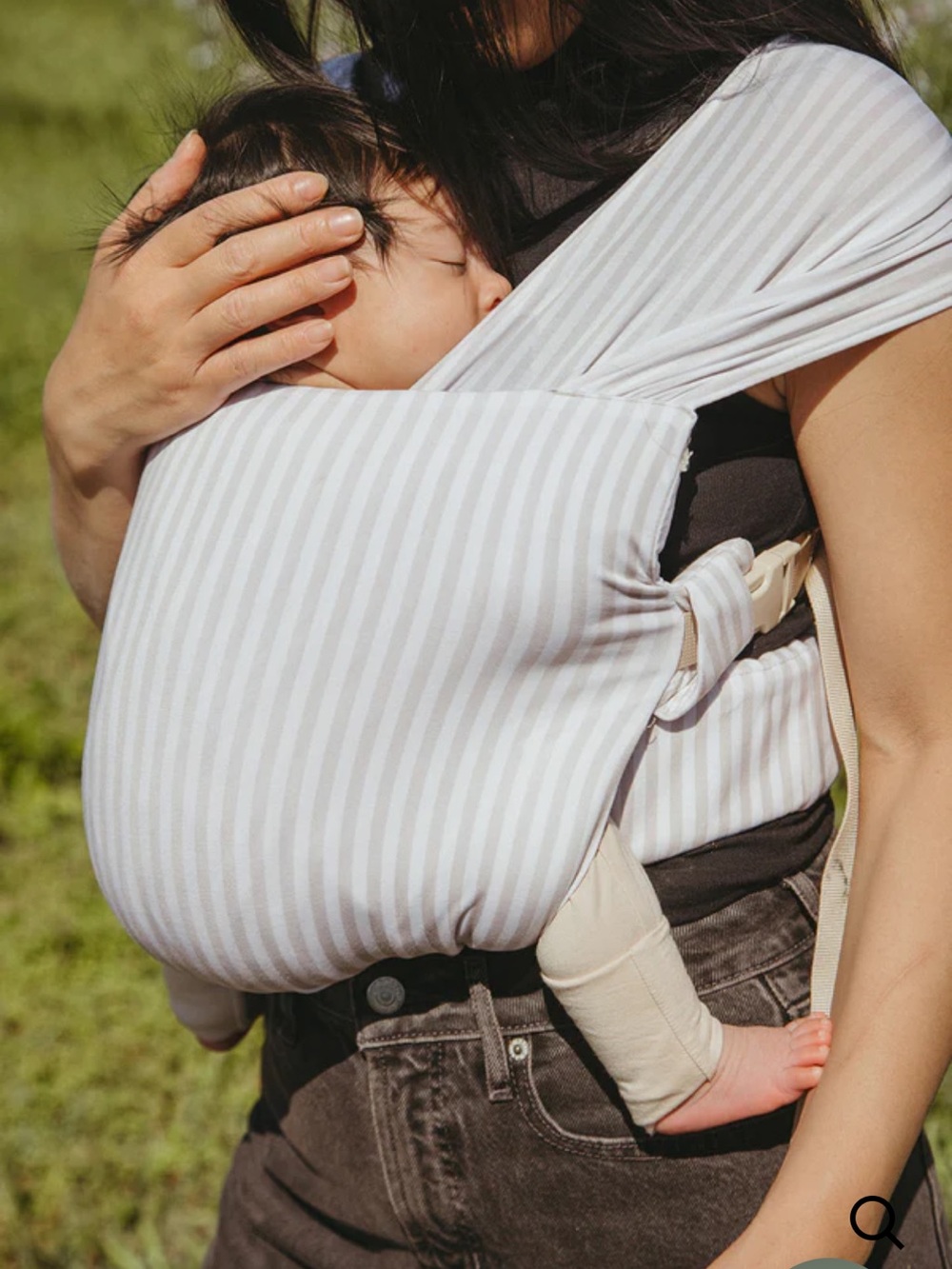 Wildbird Swan Aerial newborn buckle wrap